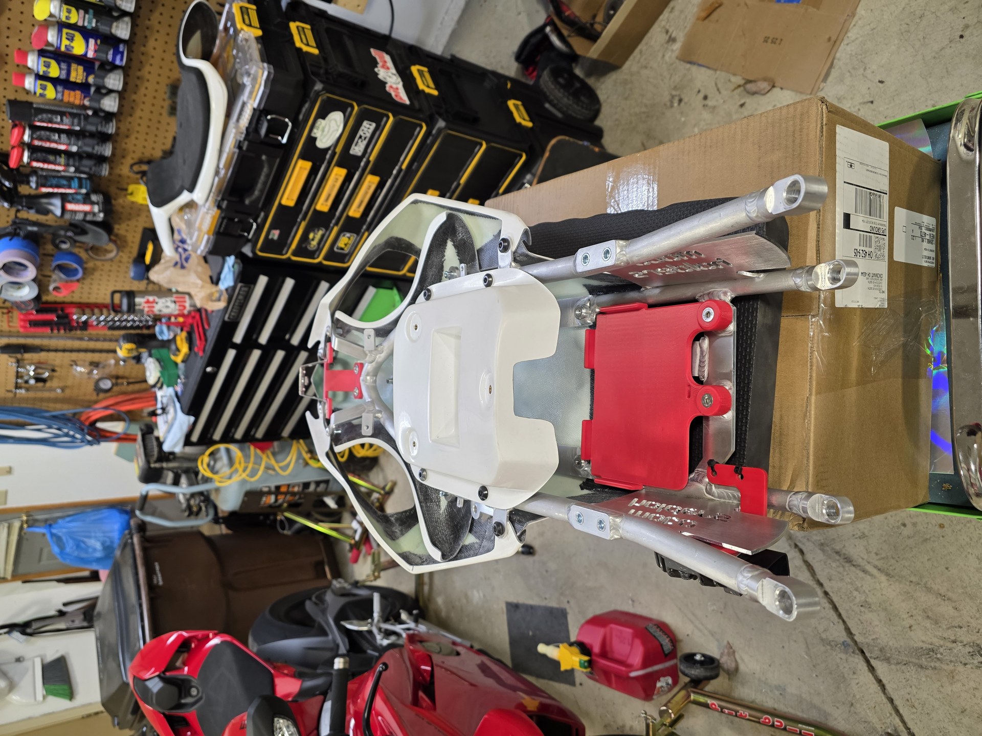 R1 subframe bracketry